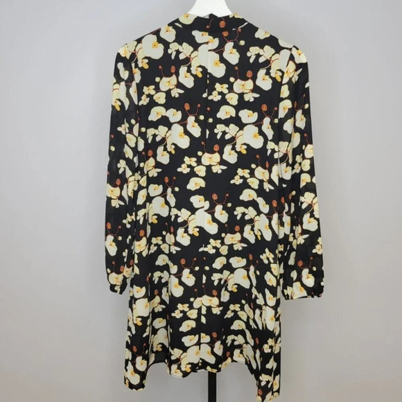 Daniel Rainn Tie Neck Dress - Picture 5 of 6